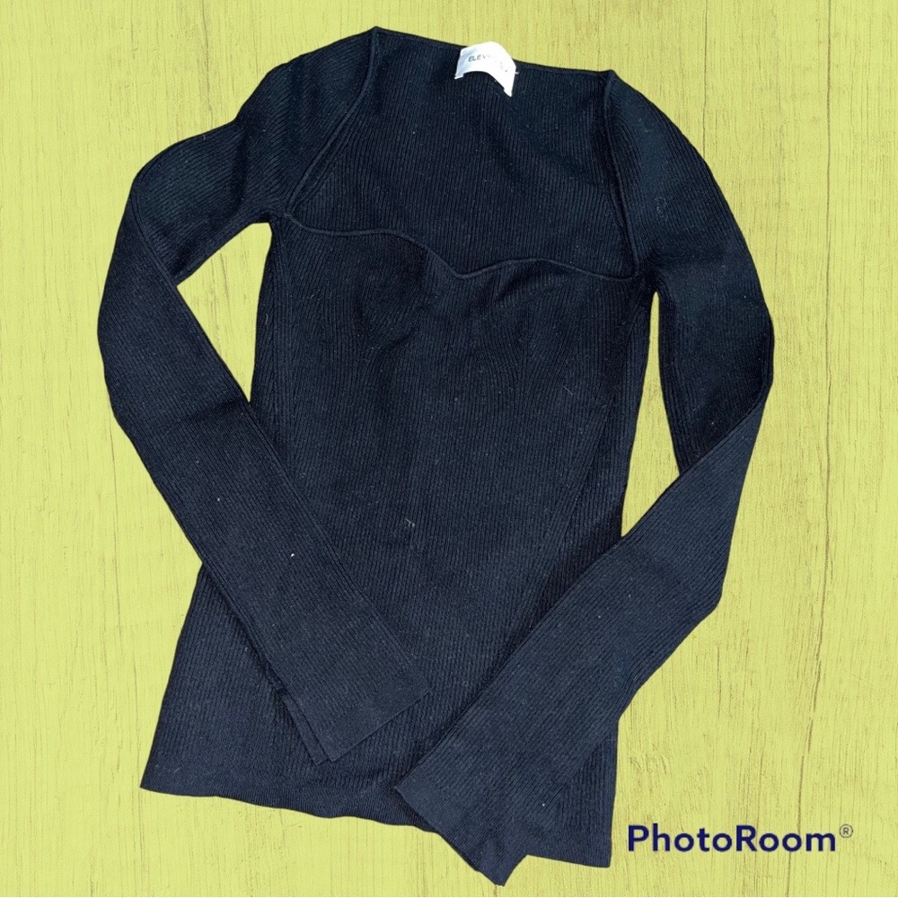 [ELEVEN SIX] Black blouse